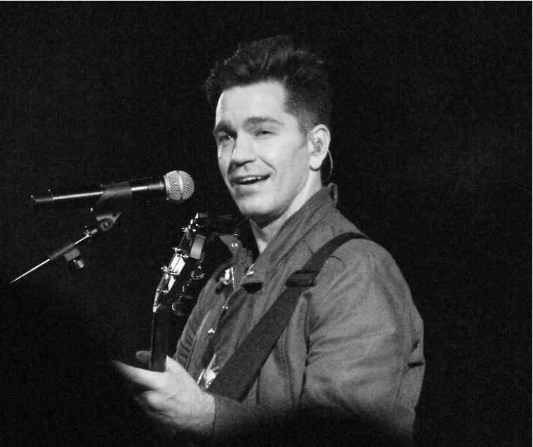 Andy Grammer thrills crowd at sold-out Fall Concert