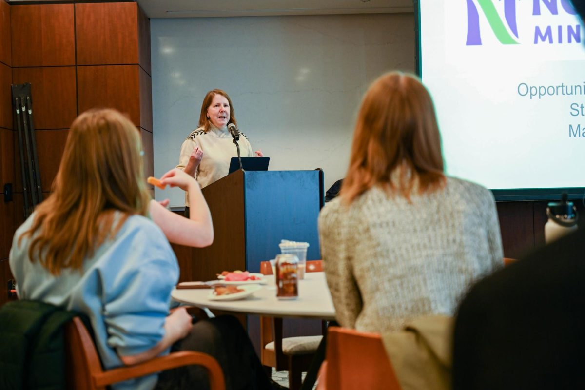 Northfield Mayor Erica Zweifel meets with students at SGA event