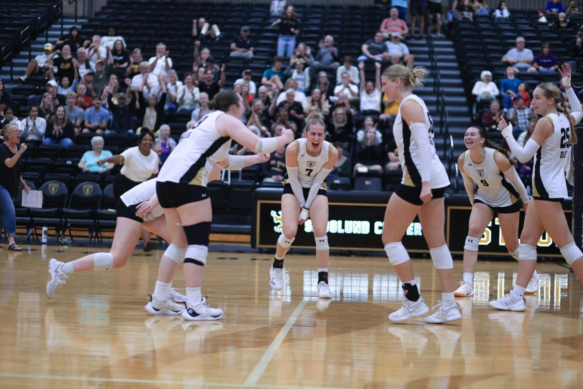 St. Olaf Volleyball upsets number-one-ranked UW-Whitewater