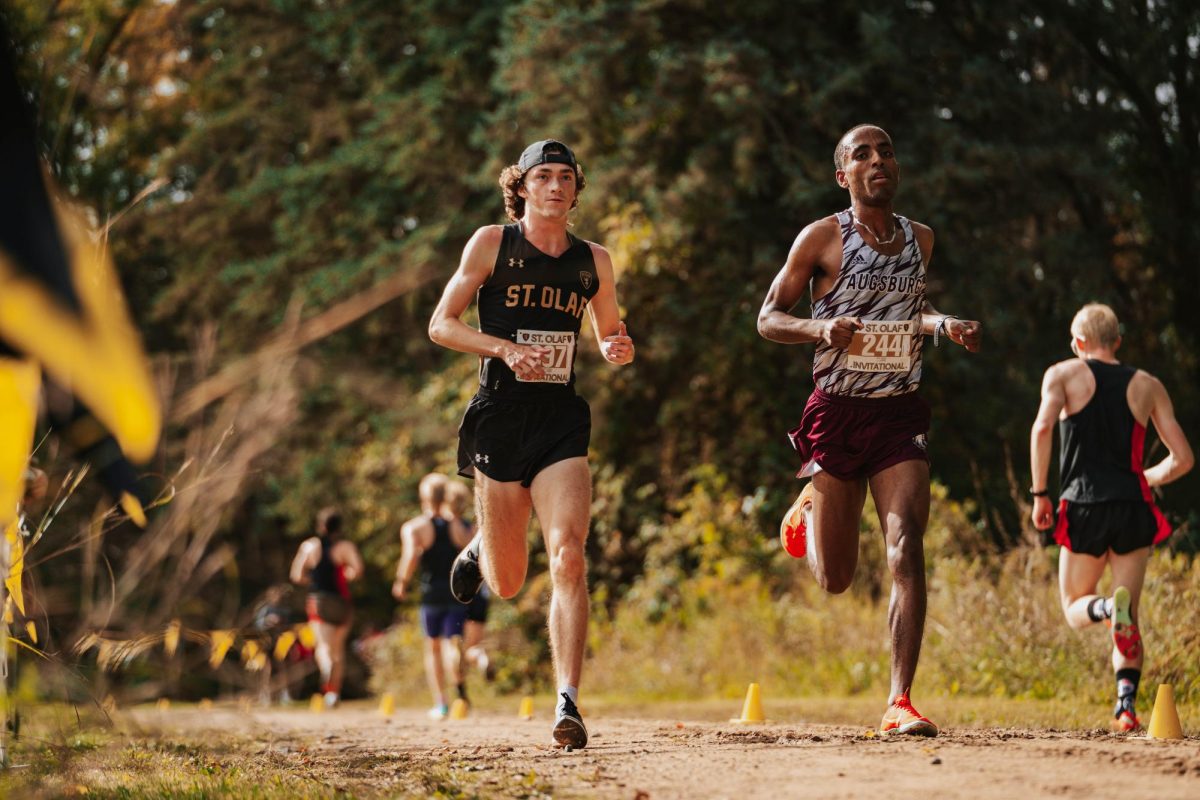 Kevin Turlington competing at a cross country race 