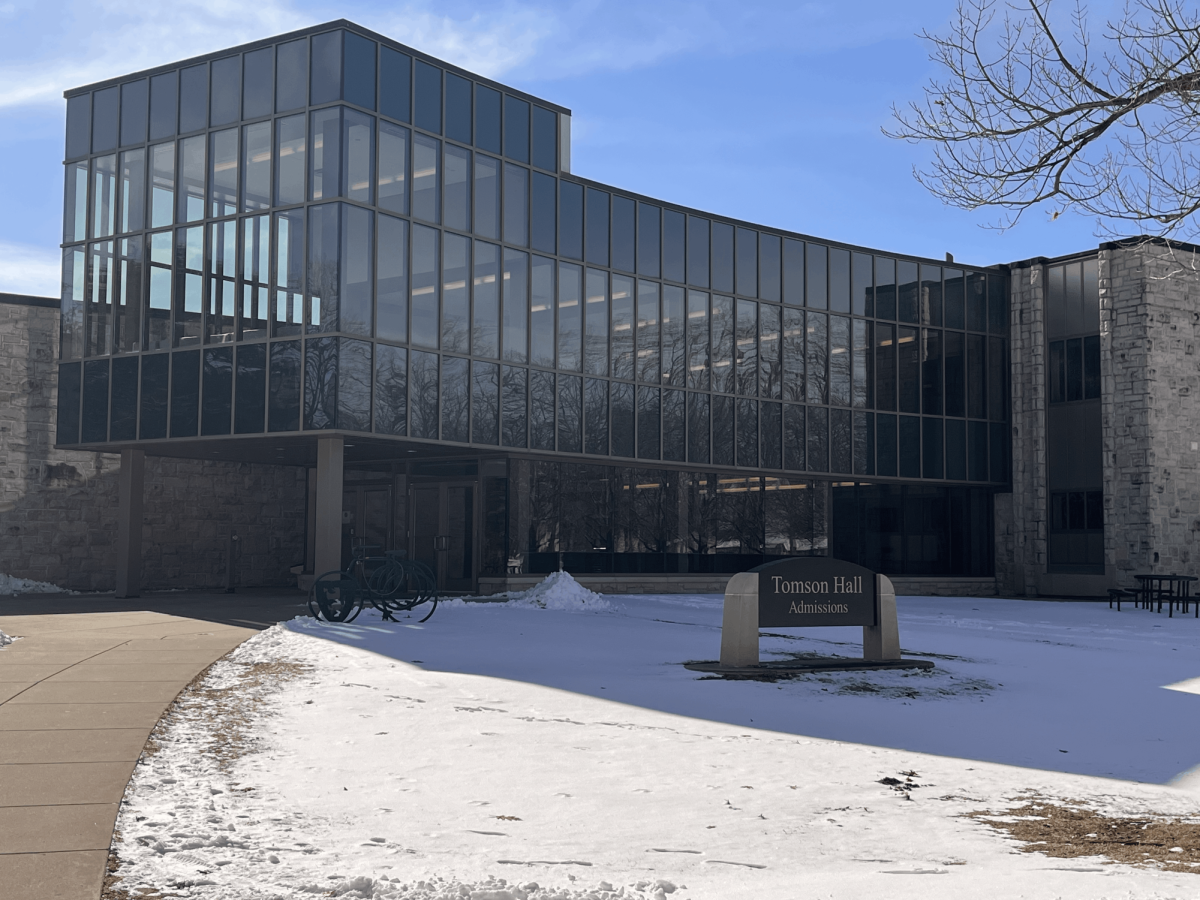 St. Olaf faculty pass resolutions urging college to condemn federal immigration enforcement