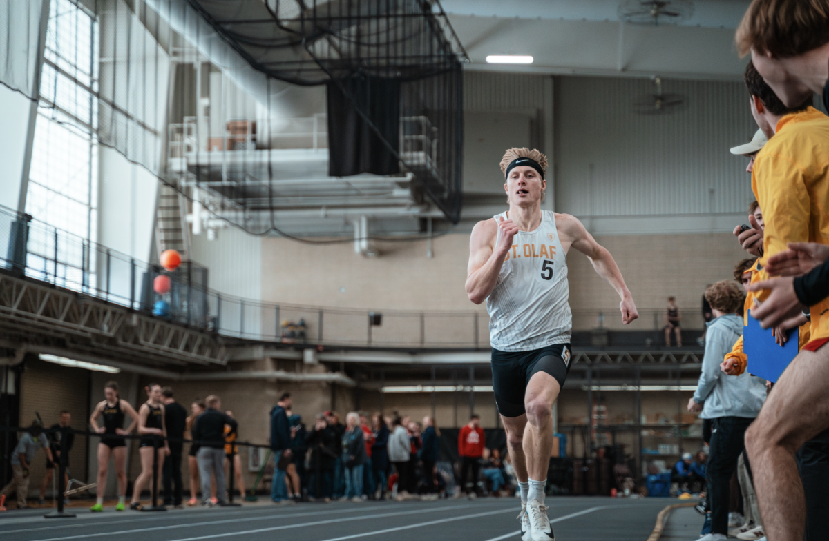 St. Olaf Track and Field teams keep pace through January